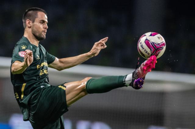 浙江队长展望新赛季：欣慰俱乐部有野心 力争上游！