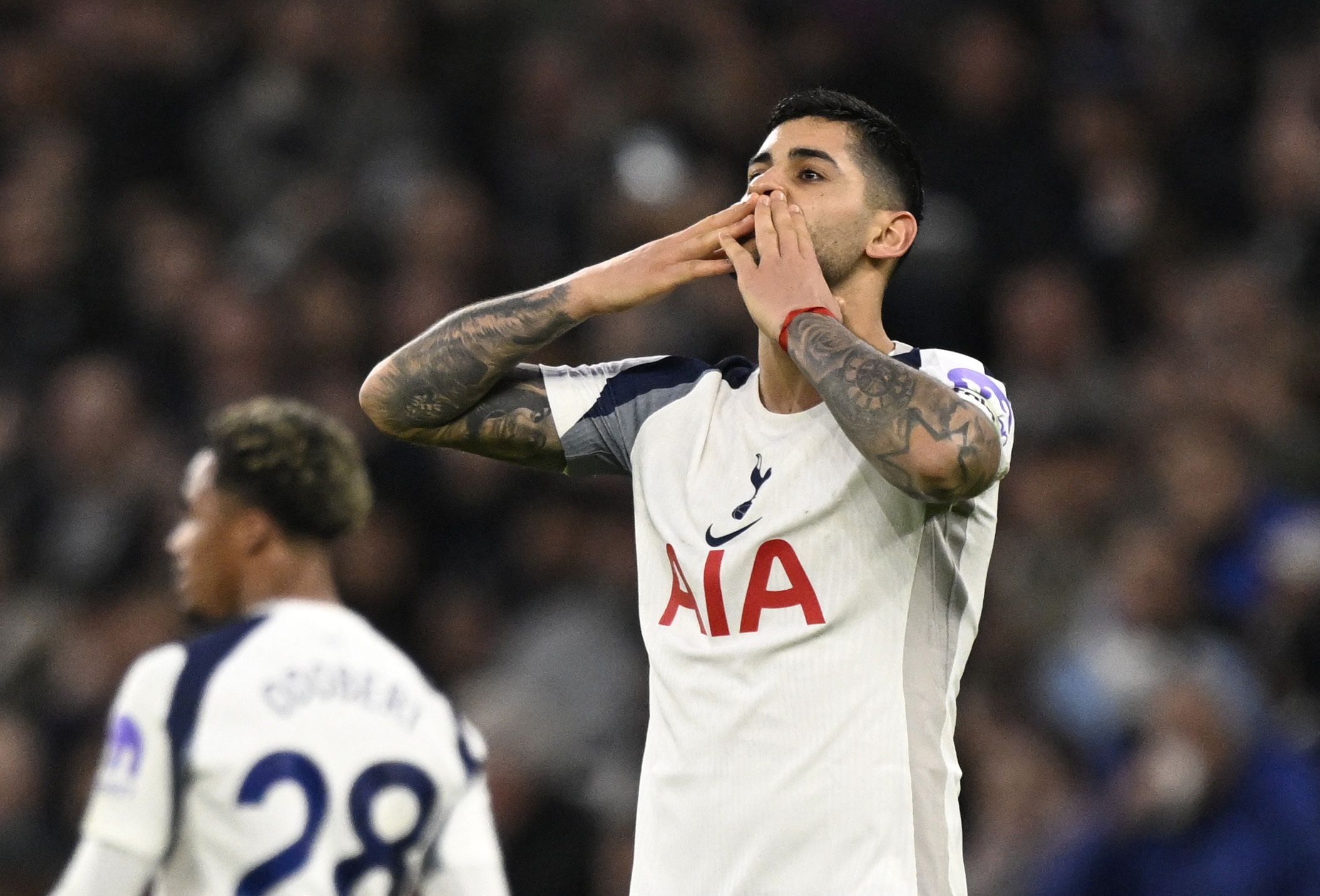 华体会-父亲透露解约金金额！记者批罗梅罗：和恩佐一样，试图运作转会